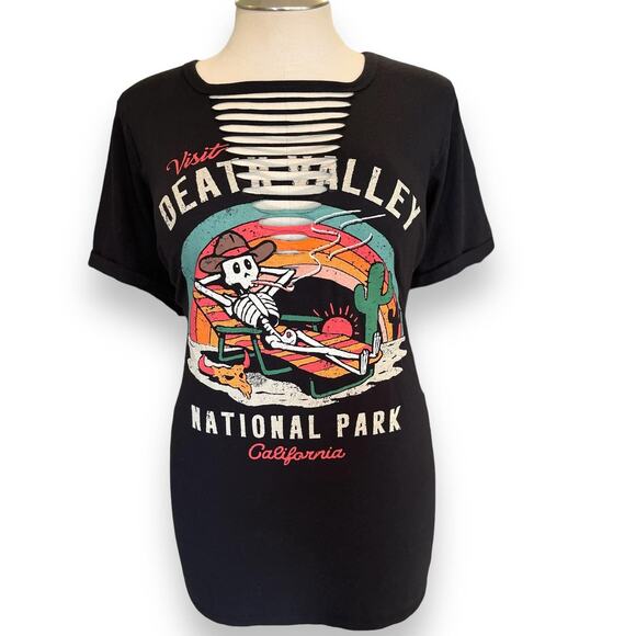 Torrid 5 (5X 28) Death Valley National Park Slashed Punk Gothic Skeleton T Shirt - Picture 1 of 3